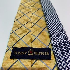 Vintage TOMMY HILLFIGER MENS SILK Gold plaid tie